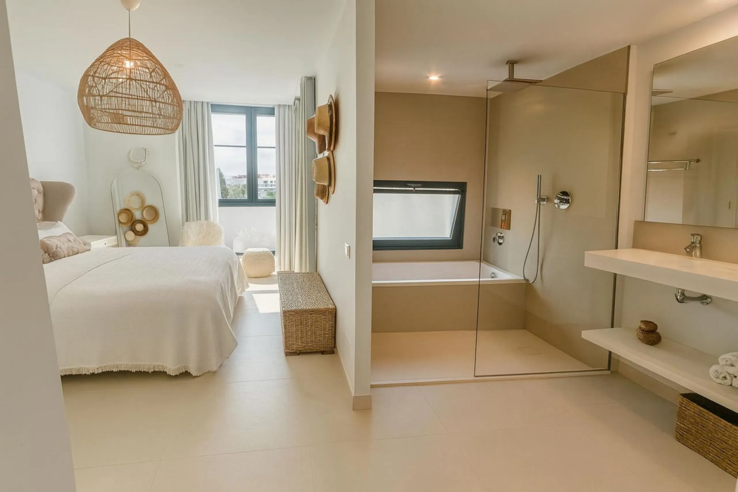 Stylish 3-Bedroom Apartment in Higuerón West I – Fuengirola