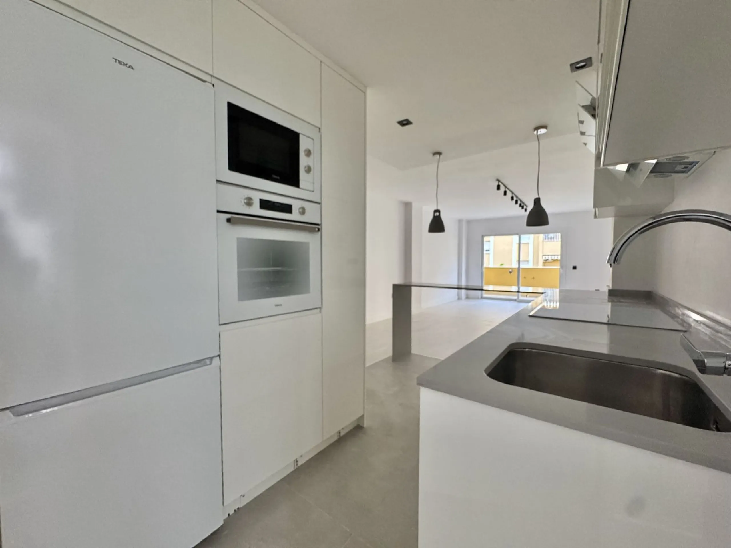 Discover your new home in Teatinos!