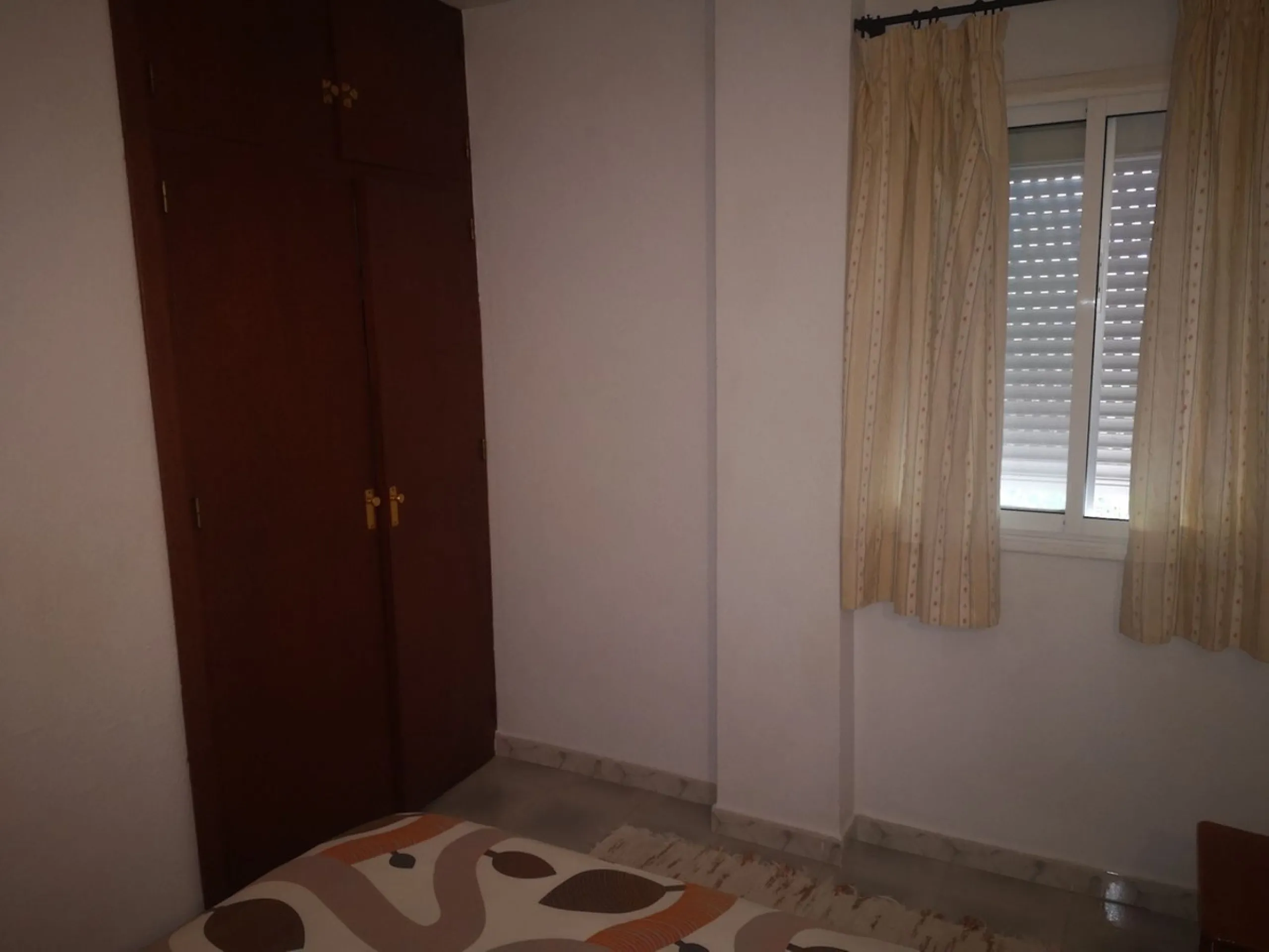 El Faro de Calaburras:  Investment Opportunity.  This is spacious traditional style two floor detached villa which has been cleverly divided into three separate properties, each with its own entrance.  On the upper entry level, there is a two bedroom/two 