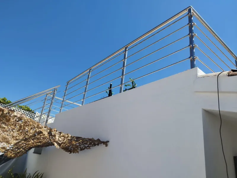 House - Semi-Detached House в продаже в Estepona, Málaga. В доме 3 спален и 4 ванных комнат. Площадь дома 150 м². Площадь участка 50 м²