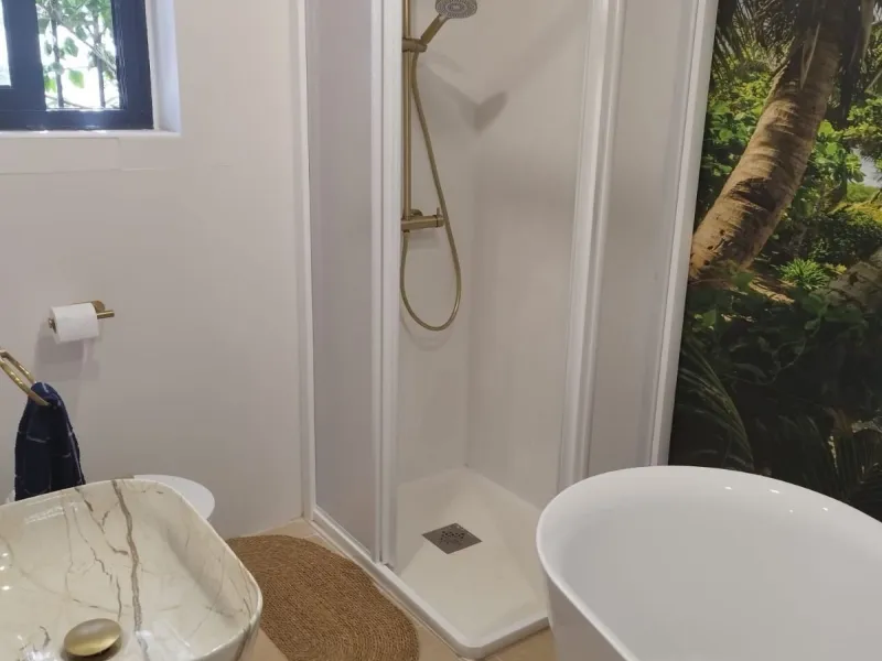 House - Semi-Detached House в продаже в Estepona, Málaga. В доме 3 спален и 4 ванных комнат. Площадь дома 150 м². Площадь участка 50 м²