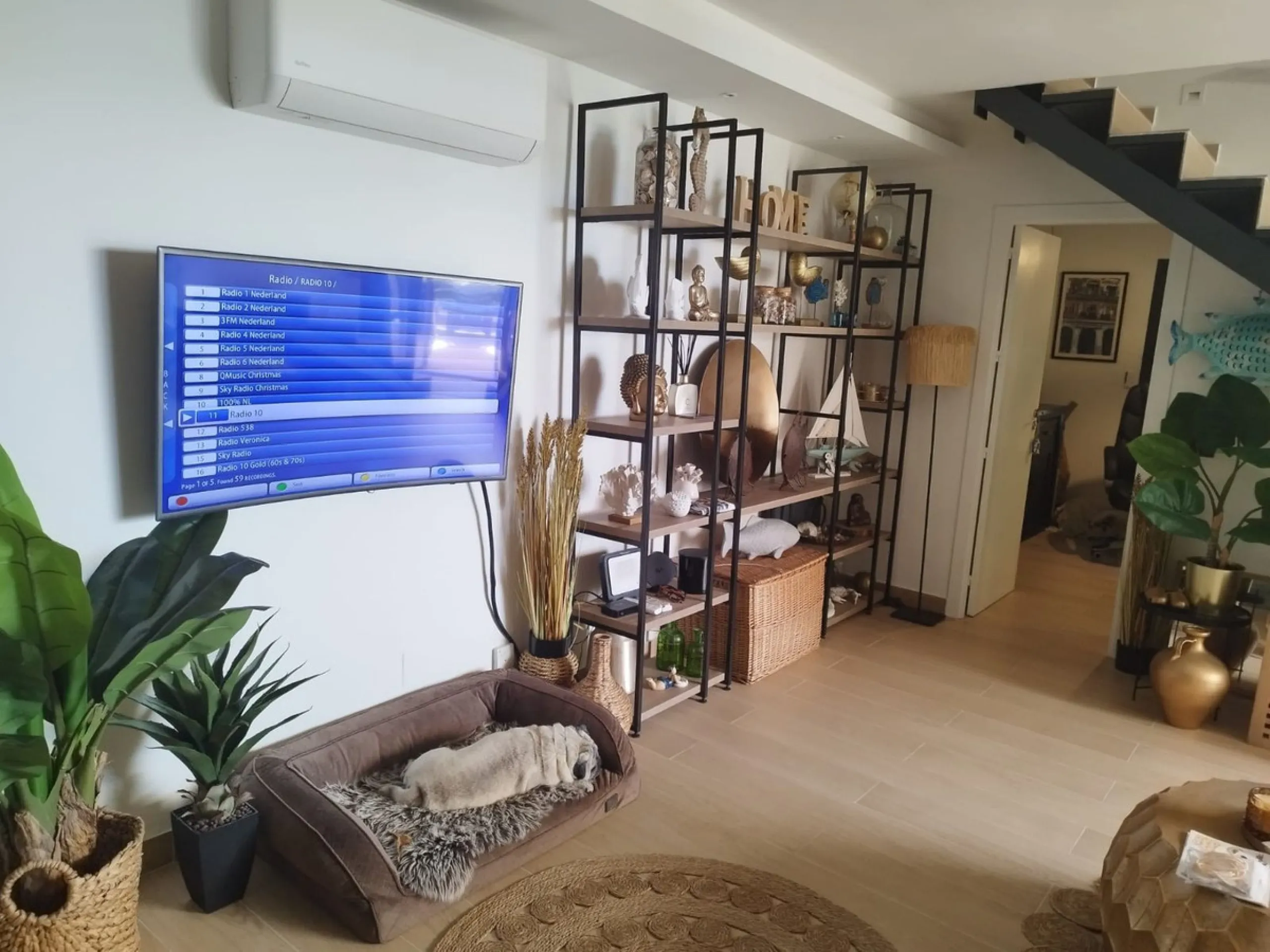 House - Semi-Detached House в продаже в Estepona, Málaga. В доме 3 спален и 4 ванных комнат. Площадь дома 150 м². Площадь участка 50 м²