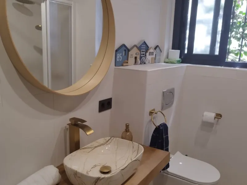 House - Semi-Detached House в продаже в Estepona, Málaga. В доме 3 спален и 4 ванных комнат. Площадь дома 150 м². Площадь участка 50 м²