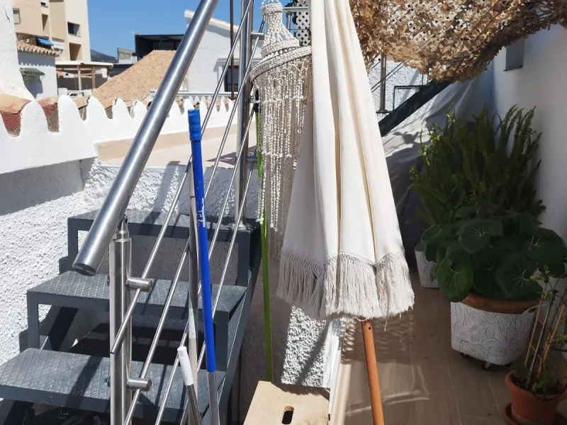 House - Semi-Detached House в продаже в Estepona, Málaga. В доме 3 спален и 4 ванных комнат. Площадь дома 150 м². Площадь участка 50 м²