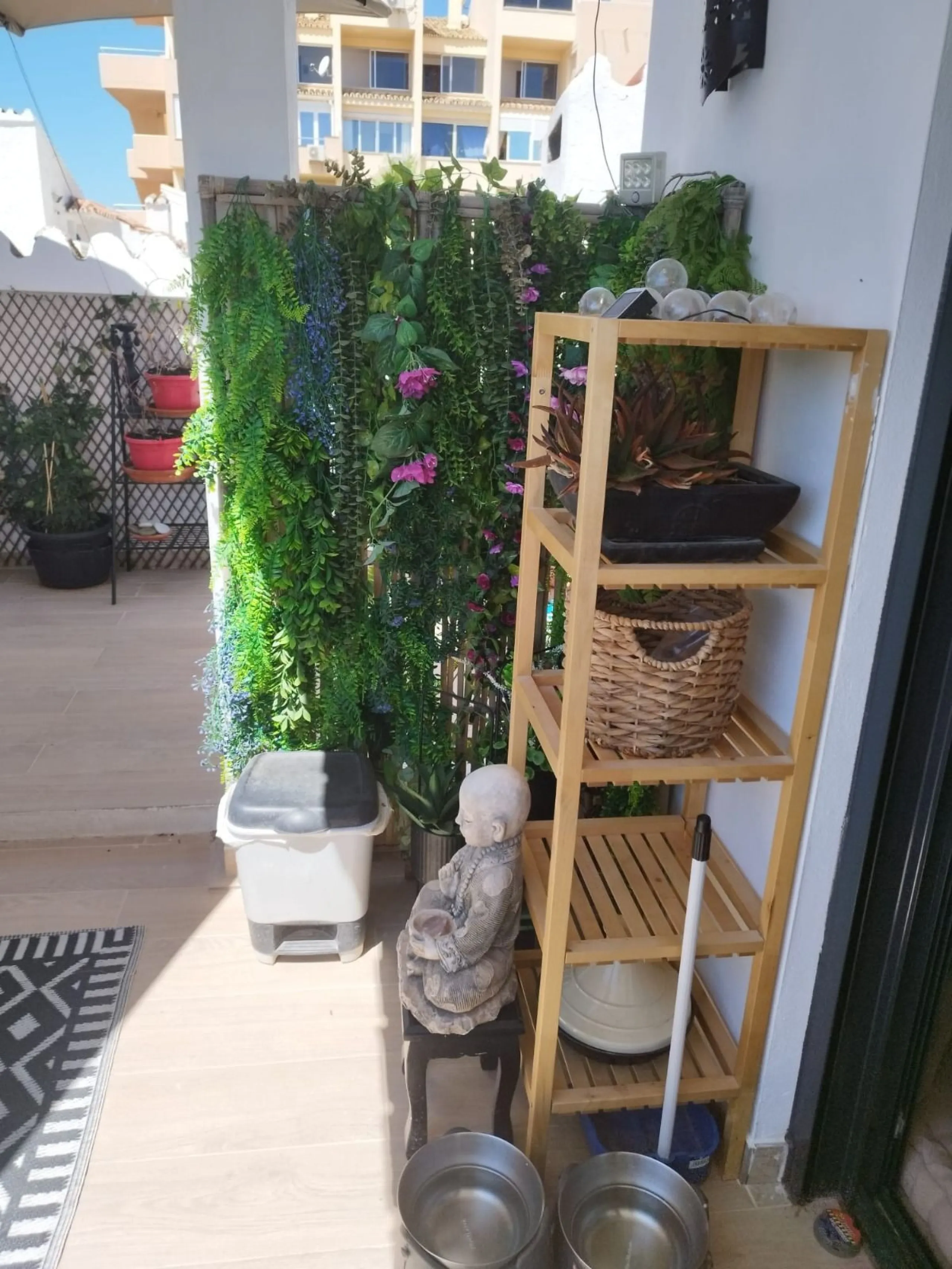 House - Semi-Detached House в продаже в Estepona, Málaga. В доме 3 спален и 4 ванных комнат. Площадь дома 150 м². Площадь участка 50 м²