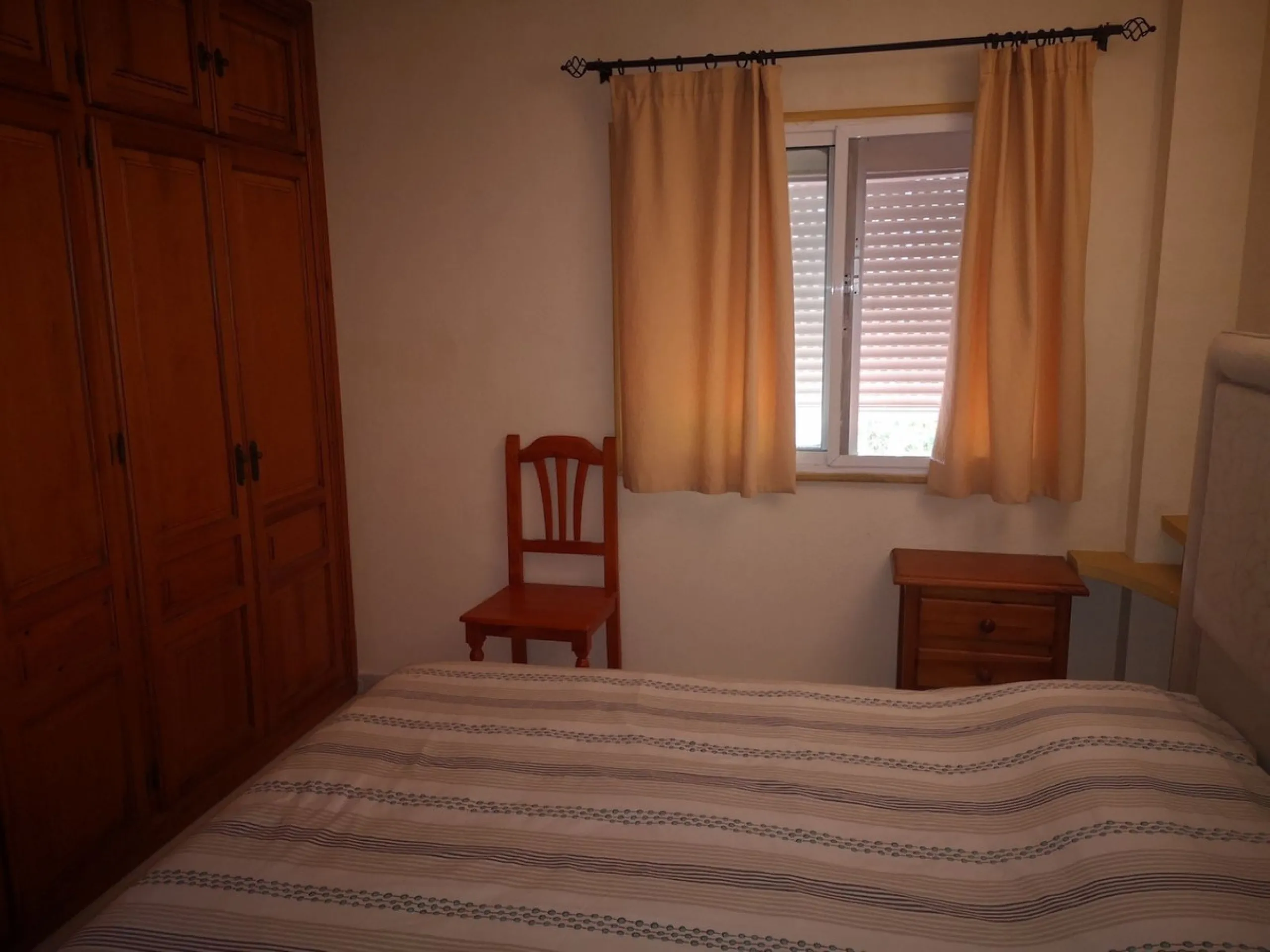 El Faro de Calaburras:  Investment Opportunity.  This is spacious traditional style two floor detached villa which has been cleverly divided into three separate properties, each with its own entrance.  On the upper entry level, there is a two bedroom/two 