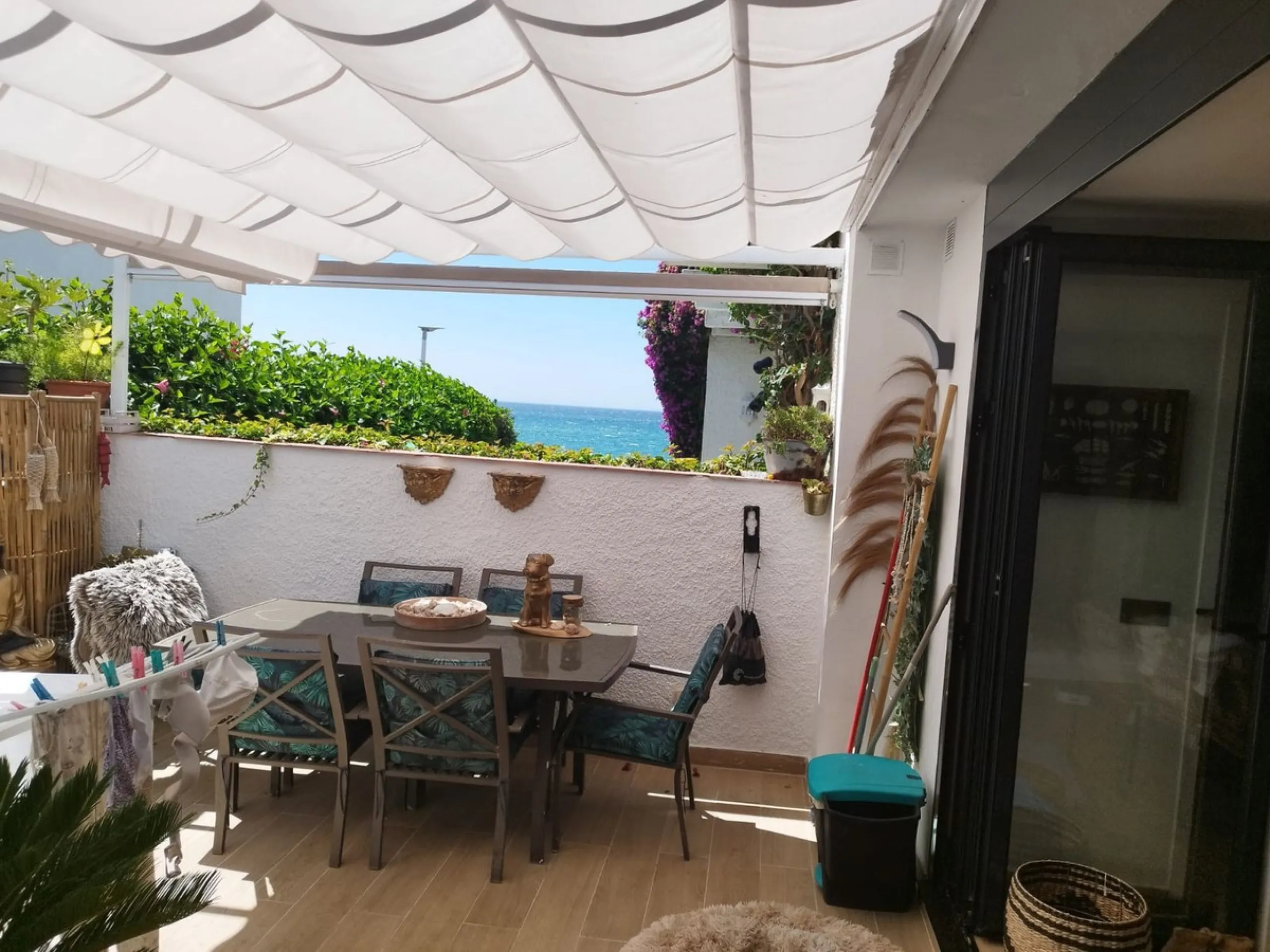 House - Semi-Detached House в продаже в Estepona, Málaga. В доме 3 спален и 4 ванных комнат. Площадь дома 150 м². Площадь участка 50 м²