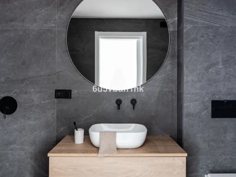 House - Townhouse в продаже в Málaga, Málaga. В доме 3 спален и 2 ванных комнат. Площадь дома 219 м²