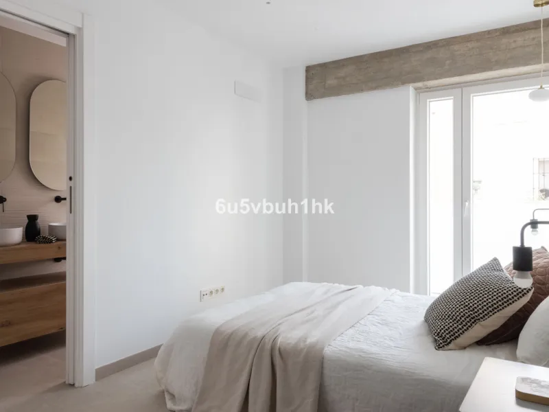 House - Townhouse в продаже в Málaga, Málaga. В доме 3 спален и 2 ванных комнат. Площадь дома 219 м²