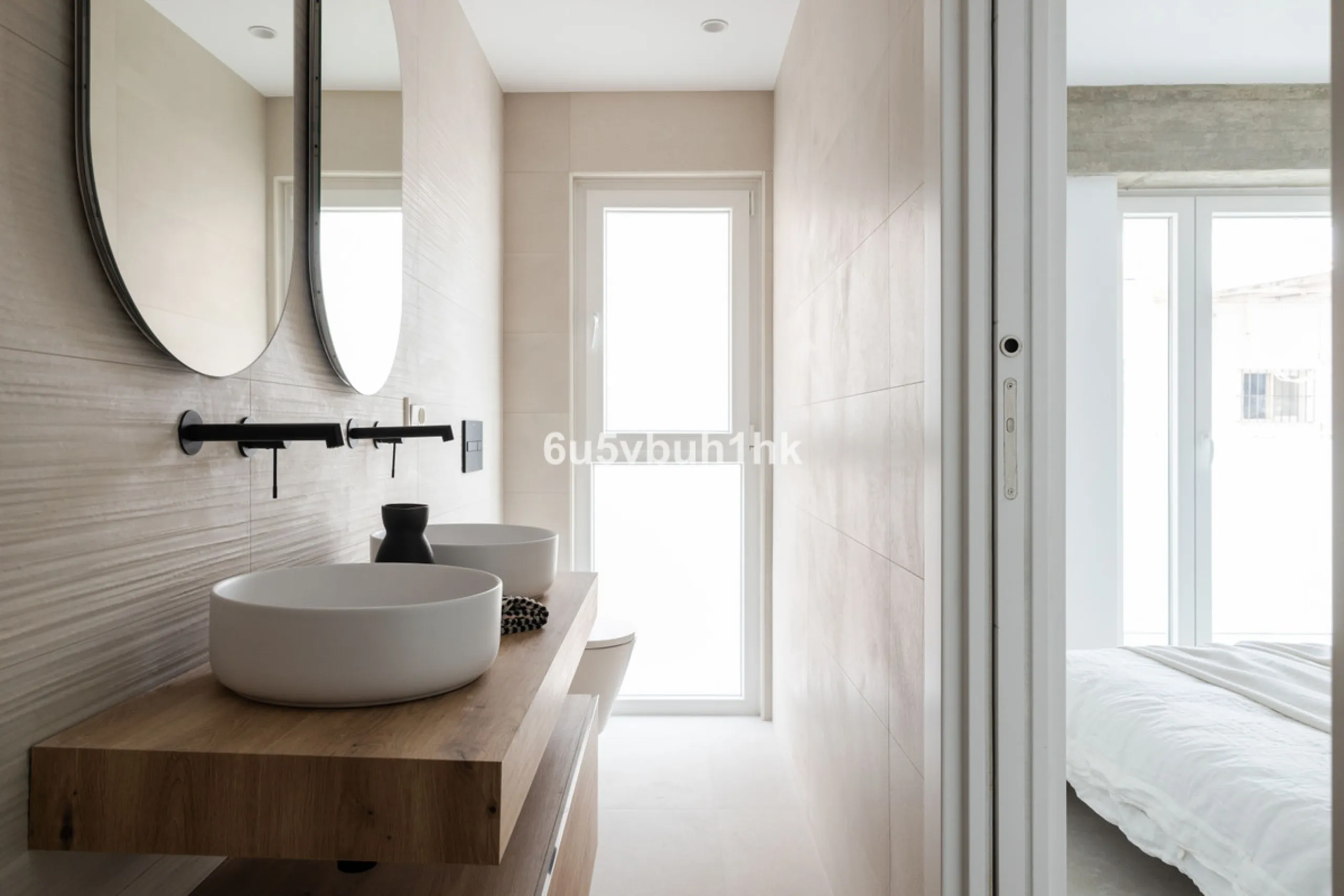 House - Townhouse в продаже в Málaga, Málaga. В доме 3 спален и 2 ванных комнат. Площадь дома 219 м²