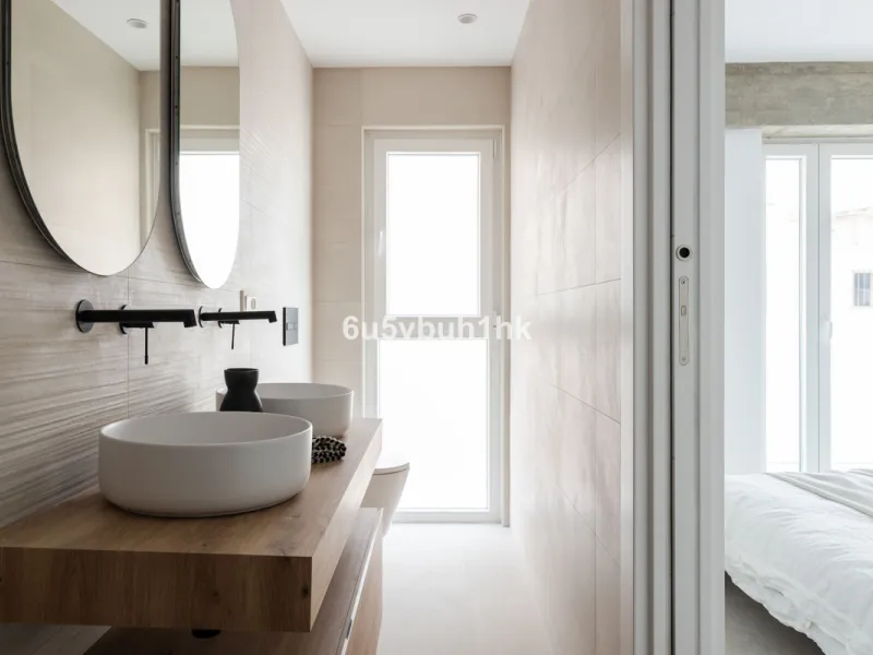 House - Townhouse в продаже в Málaga, Málaga. В доме 3 спален и 2 ванных комнат. Площадь дома 219 м²
