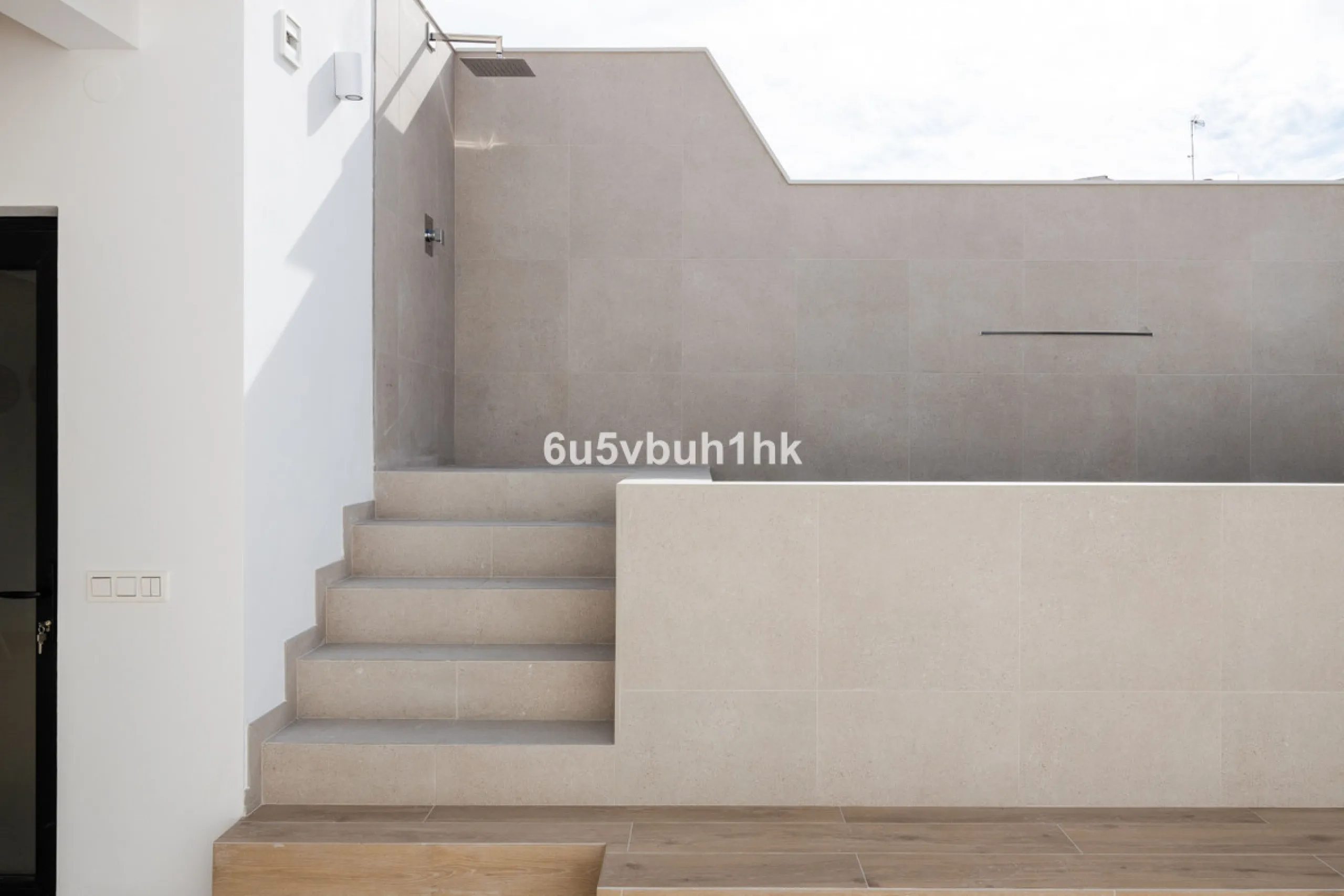 House - Townhouse в продаже в Málaga, Málaga. В доме 3 спален и 2 ванных комнат. Площадь дома 219 м²