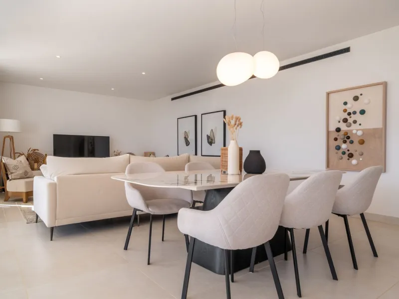 Stunning west facing corner garden apartment, with 3 bedrooms, and 2 bathrooms, spacious living-dining room, open plan kitchen fully furnished and equipped with electricial appliances from Bosch, including MIELE fridge/freezer, laundry area with washing m