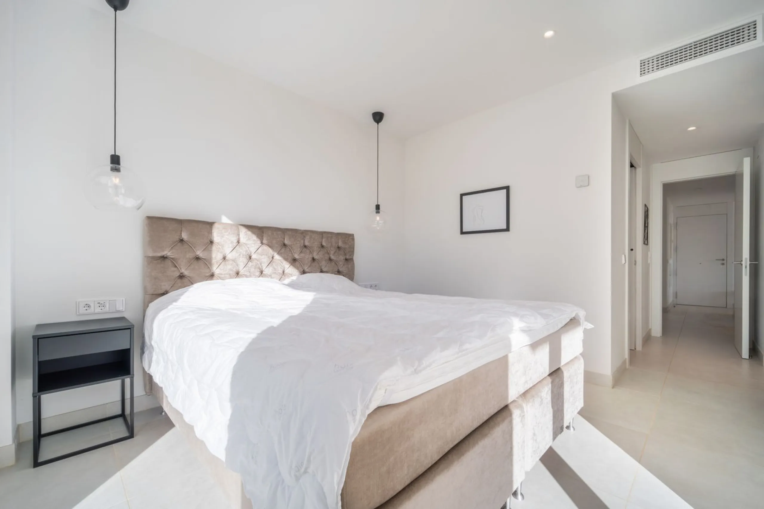 Stunning west facing corner garden apartment, with 3 bedrooms, and 2 bathrooms, spacious living-dining room, open plan kitchen fully furnished and equipped with electricial appliances from Bosch, including MIELE fridge/freezer, laundry area with washing m