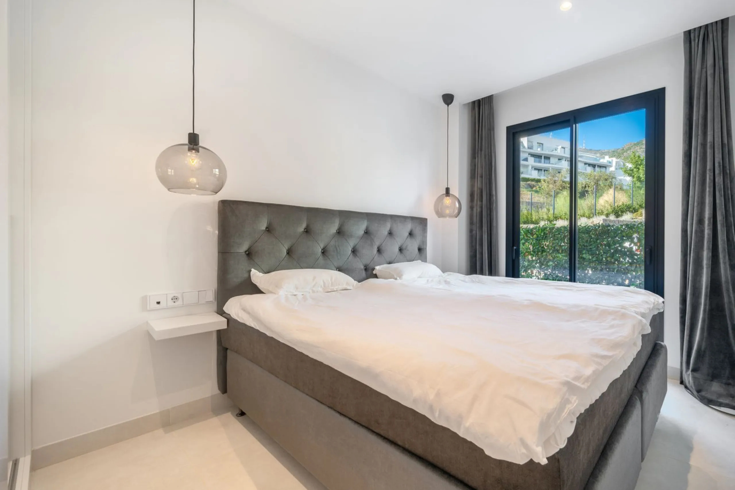 Stunning west facing corner garden apartment, with 3 bedrooms, and 2 bathrooms, spacious living-dining room, open plan kitchen fully furnished and equipped with electricial appliances from Bosch, including MIELE fridge/freezer, laundry area with washing m