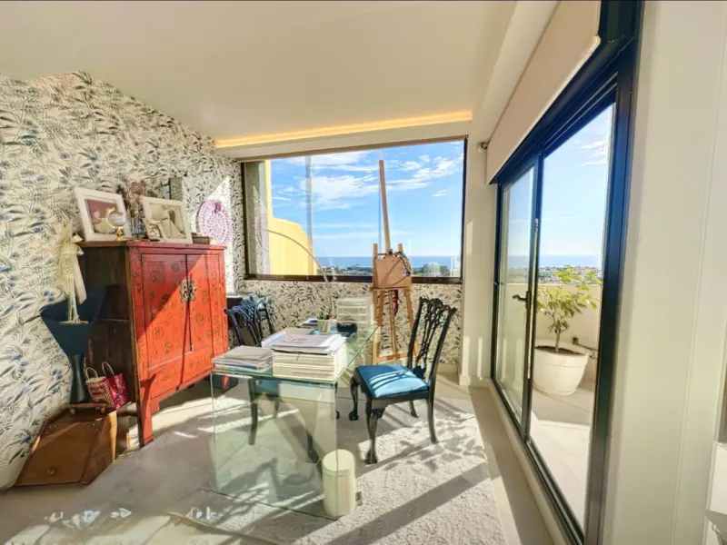 This exceptional triplex penthouse stands out as one of the most unique and meticulously designed properties in the Selwo area of Estepona. Its current owners, **renowned interior designers**, carried out a complete **bespoke, full-scale renovation**, ori
