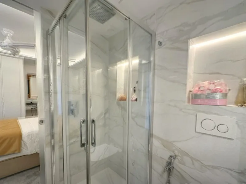 This exceptional triplex penthouse stands out as one of the most unique and meticulously designed properties in the Selwo area of Estepona. Its current owners, **renowned interior designers**, carried out a complete **bespoke, full-scale renovation**, ori
