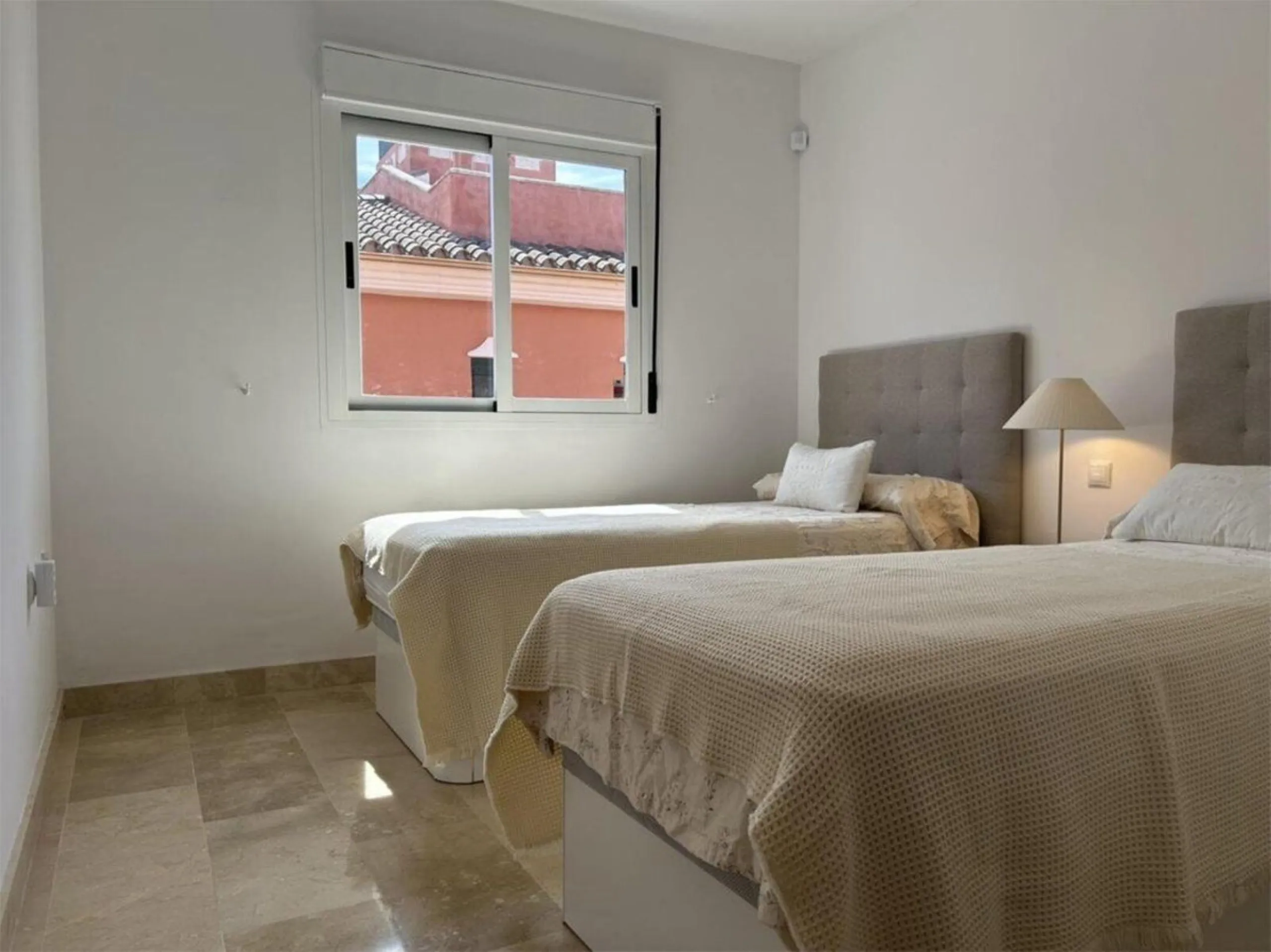 This modern, recently renovated apartment is located in the Marbesa area, just 300 meters from the sea.