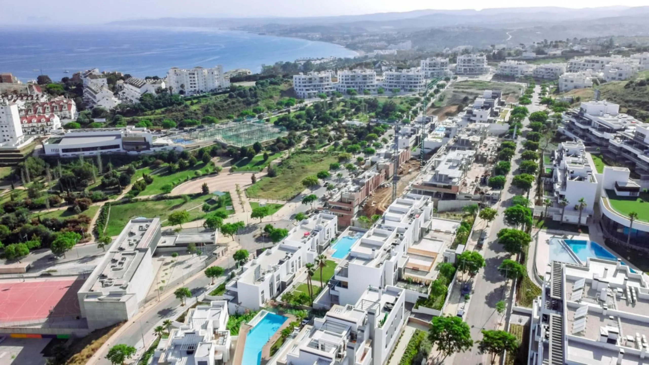 Stunning 3-Bedroom penthouse in Las mesas, estepona – Panoramic Views & Resort-Style Living