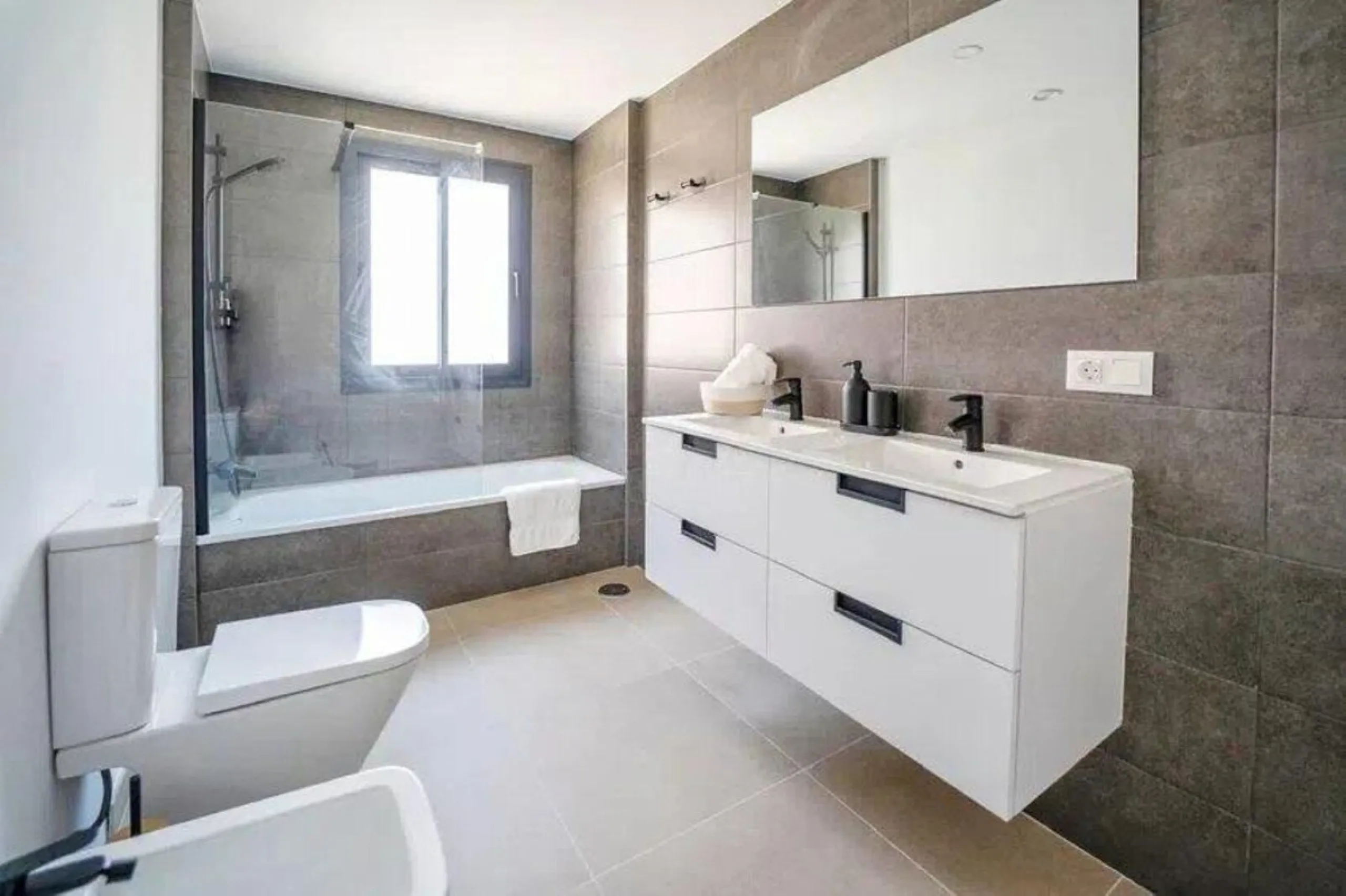 Newly built townhouse in Cancelada, Estepona