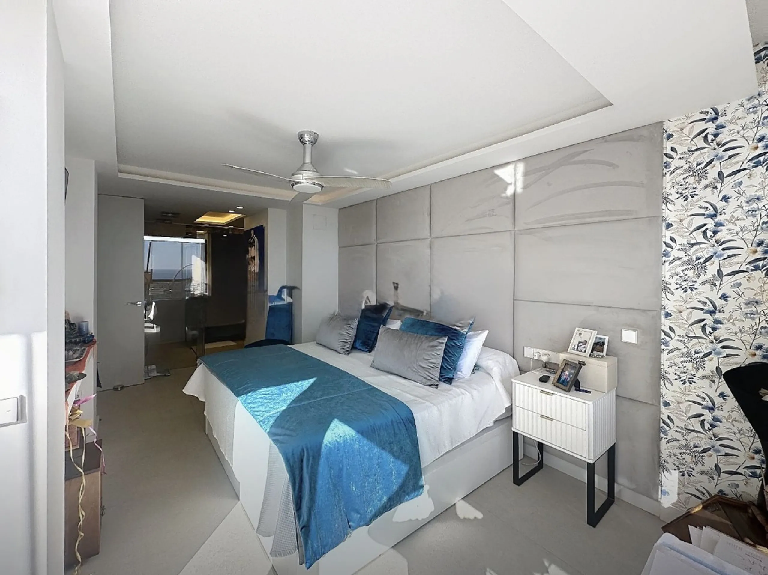 This exceptional triplex penthouse stands out as one of the most unique and meticulously designed properties in the Selwo area of Estepona. Its current owners, **renowned interior designers**, carried out a complete **bespoke, full-scale renovation**, ori