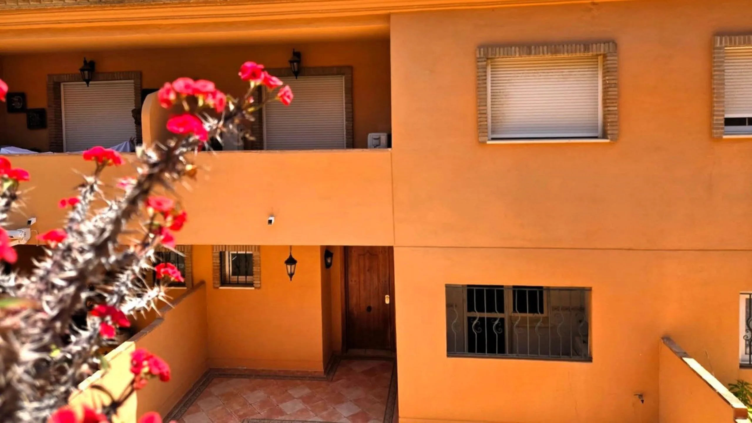 House - Townhouse в продаже в Mijas, Málaga. В доме 4 спален и 5 ванных комнат. Площадь дома 272 м²