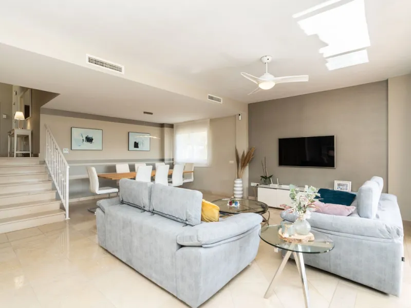 Located in the rolling hills of Mijas Costa, in the upper part of Riviera del Sol, this large villa offers the perfect balance of space, comfort, and convenience for family living. Positioned beside Cala Nova and right next to the exciting new One Bali Vi