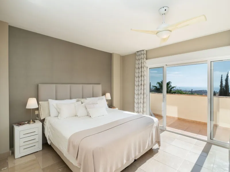 Located in the rolling hills of Mijas Costa, in the upper part of Riviera del Sol, this large villa offers the perfect balance of space, comfort, and convenience for family living. Positioned beside Cala Nova and right next to the exciting new One Bali Vi