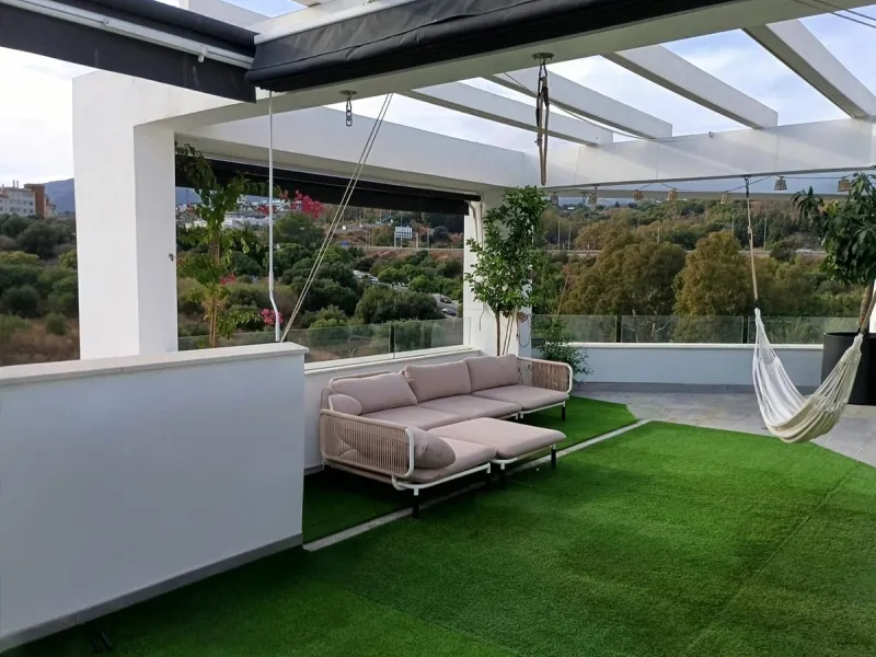 Attractive 4-Bedroom Duplex Penthouse in Estepona City – Stunning Sea and Mountain Views with Luxury Amenities!