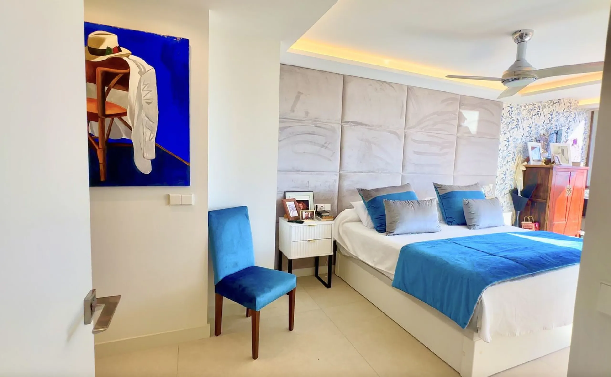 This exceptional triplex penthouse stands out as one of the most unique and meticulously designed properties in the Selwo area of Estepona. Its current owners, **renowned interior designers**, carried out a complete **bespoke, full-scale renovation**, ori