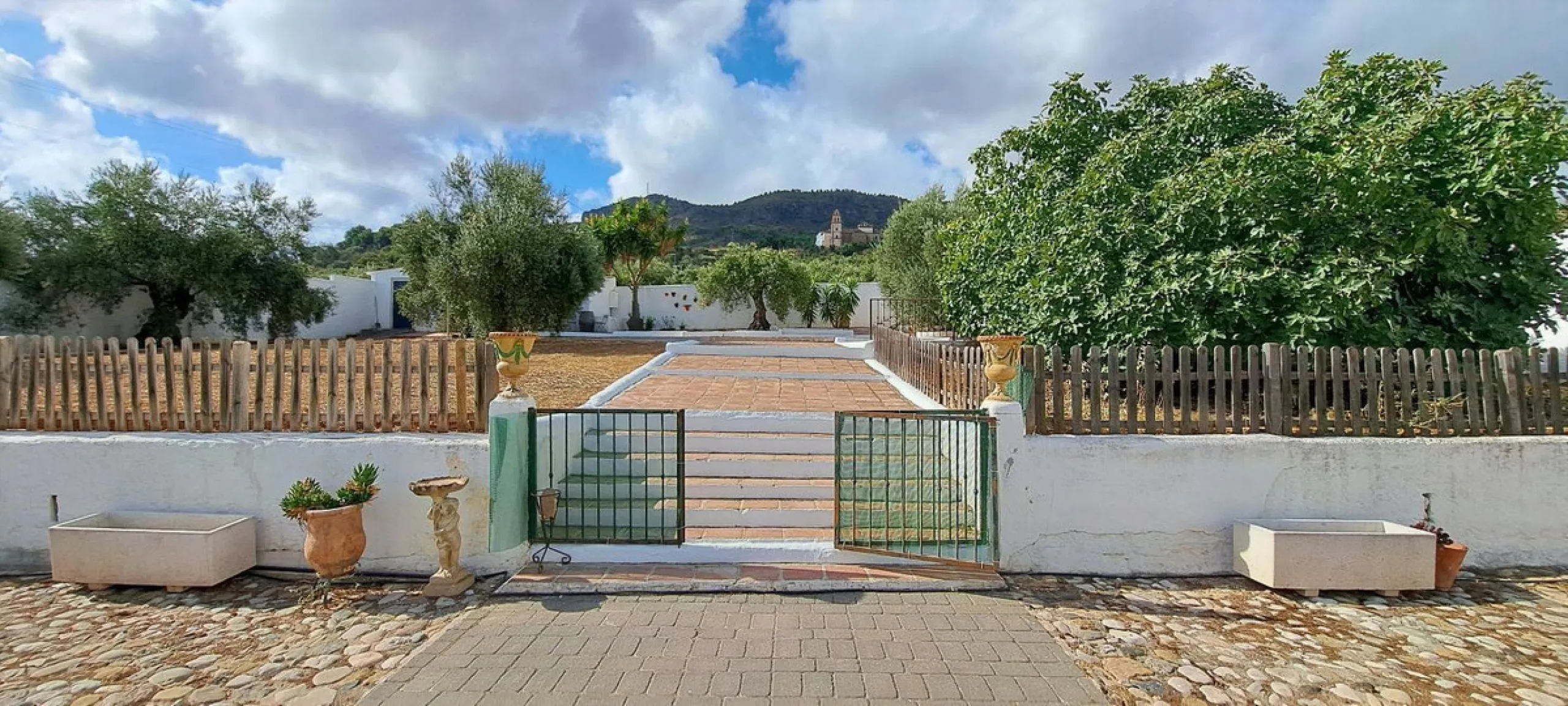 Classic Hacienda in Alora:
