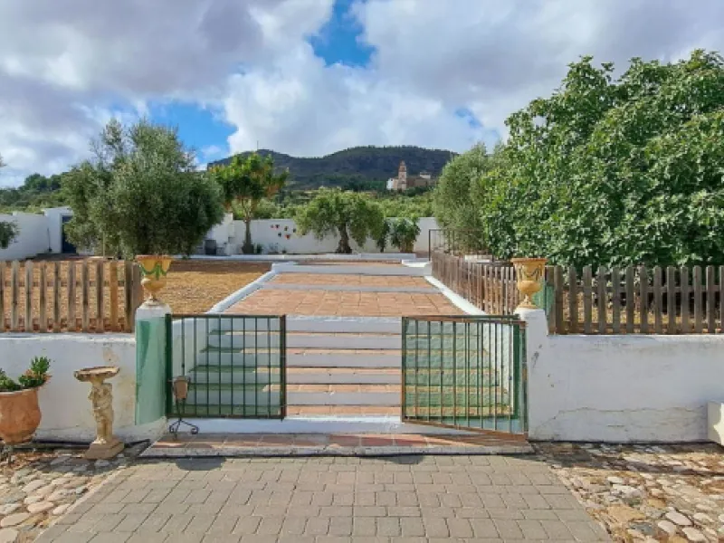 Classic Hacienda in Alora: