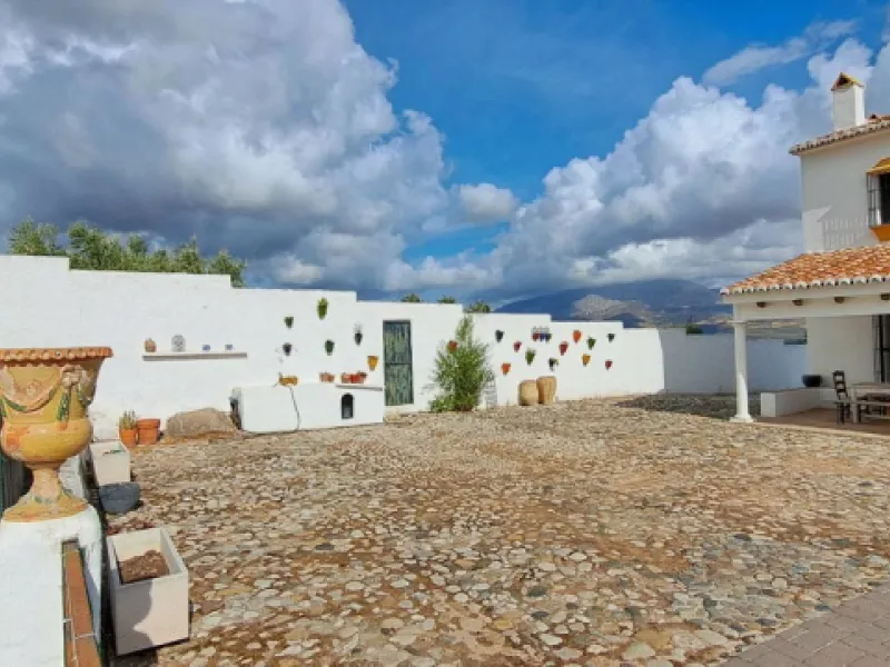 Classic Hacienda in Alora: