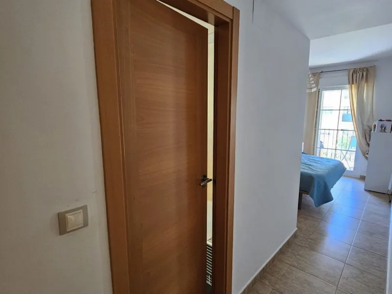 Bright Top-Floor Apartment in the Heart of Modern Estepona – Fully Furnished with Terrace and AC!