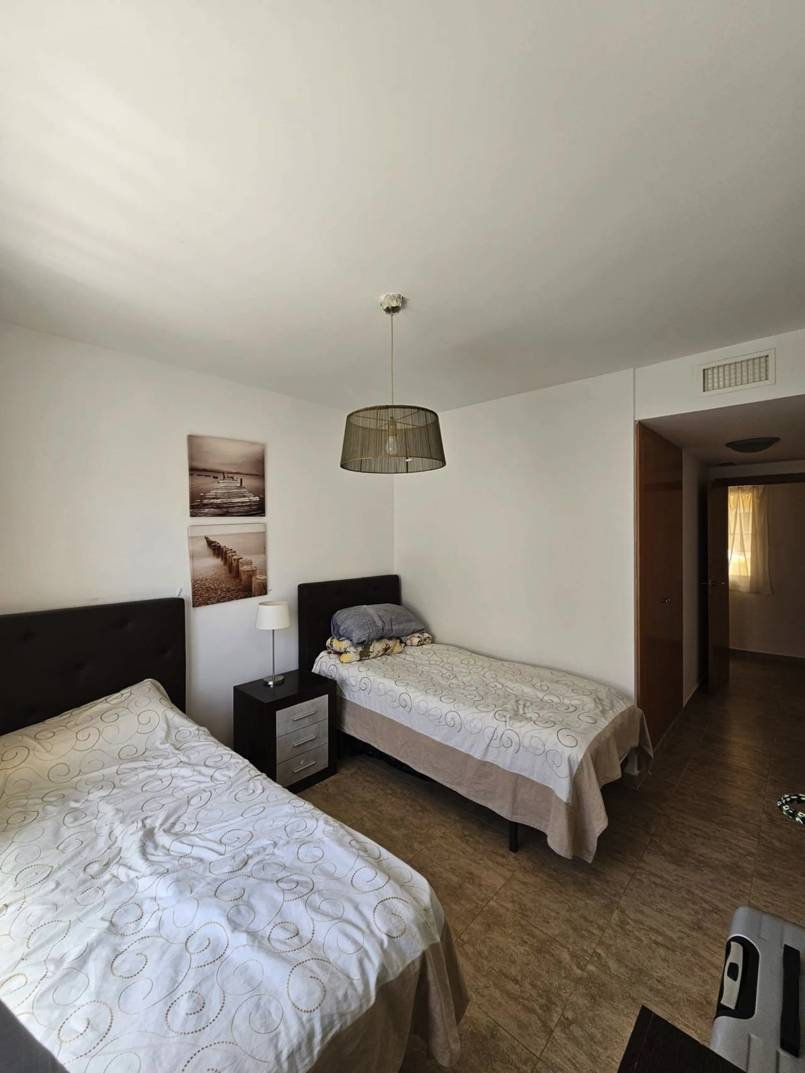 Bright Top-Floor Apartment in the Heart of Modern Estepona – Fully Furnished with Terrace and AC!