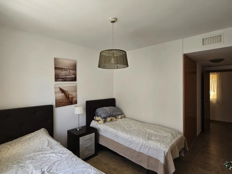 Bright Top-Floor Apartment in the Heart of Modern Estepona – Fully Furnished with Terrace and AC!