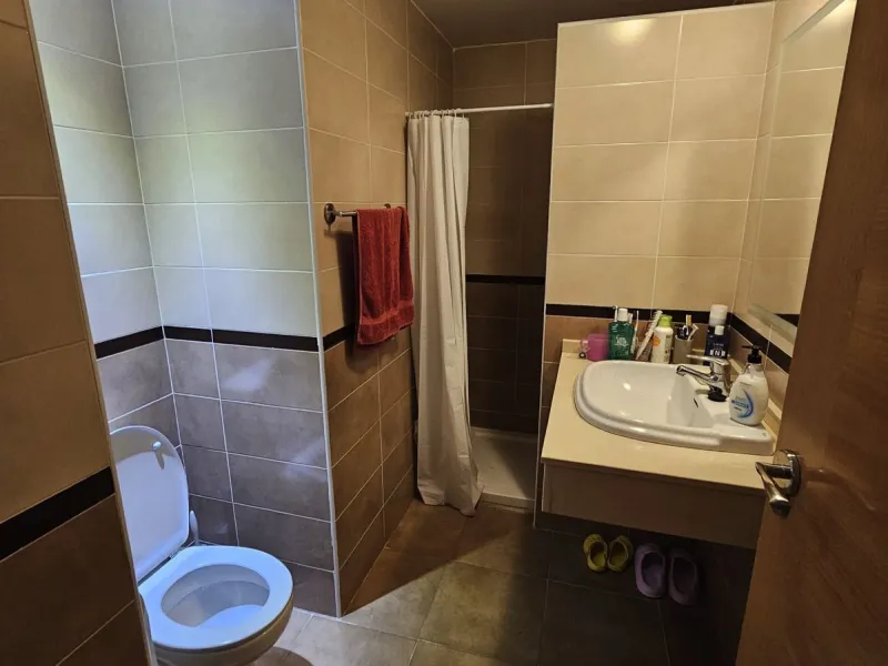 Bright Top-Floor Apartment in the Heart of Modern Estepona – Fully Furnished with Terrace and AC!