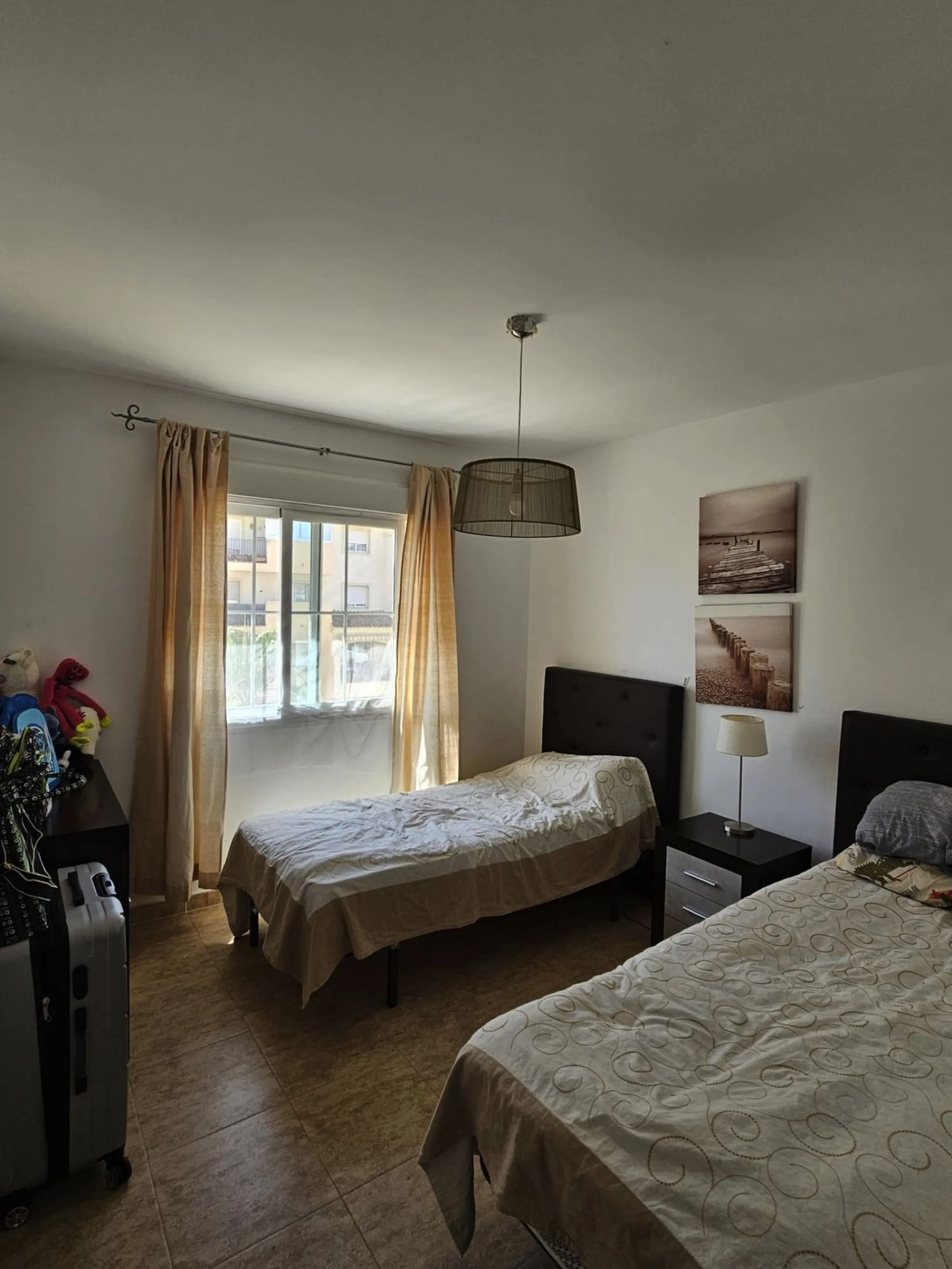 Bright Top-Floor Apartment in the Heart of Modern Estepona – Fully Furnished with Terrace and AC!