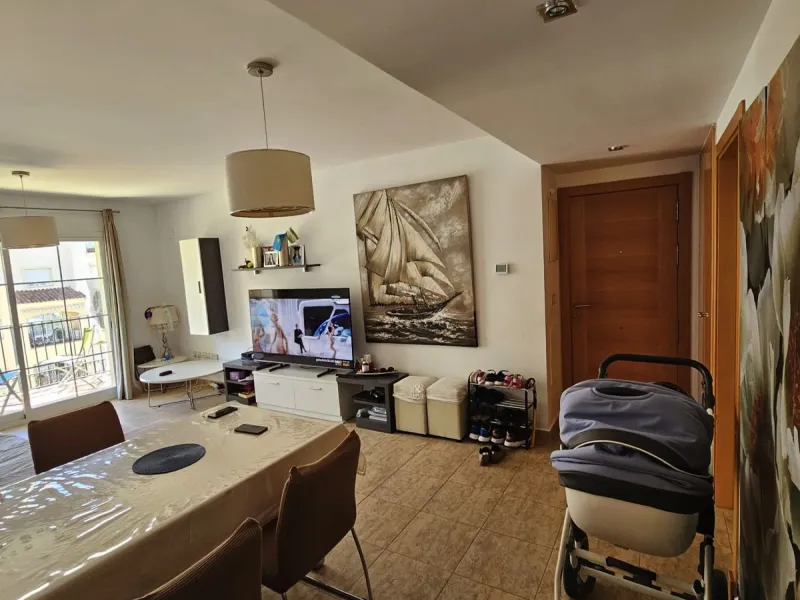 Bright Top-Floor Apartment in the Heart of Modern Estepona – Fully Furnished with Terrace and AC!