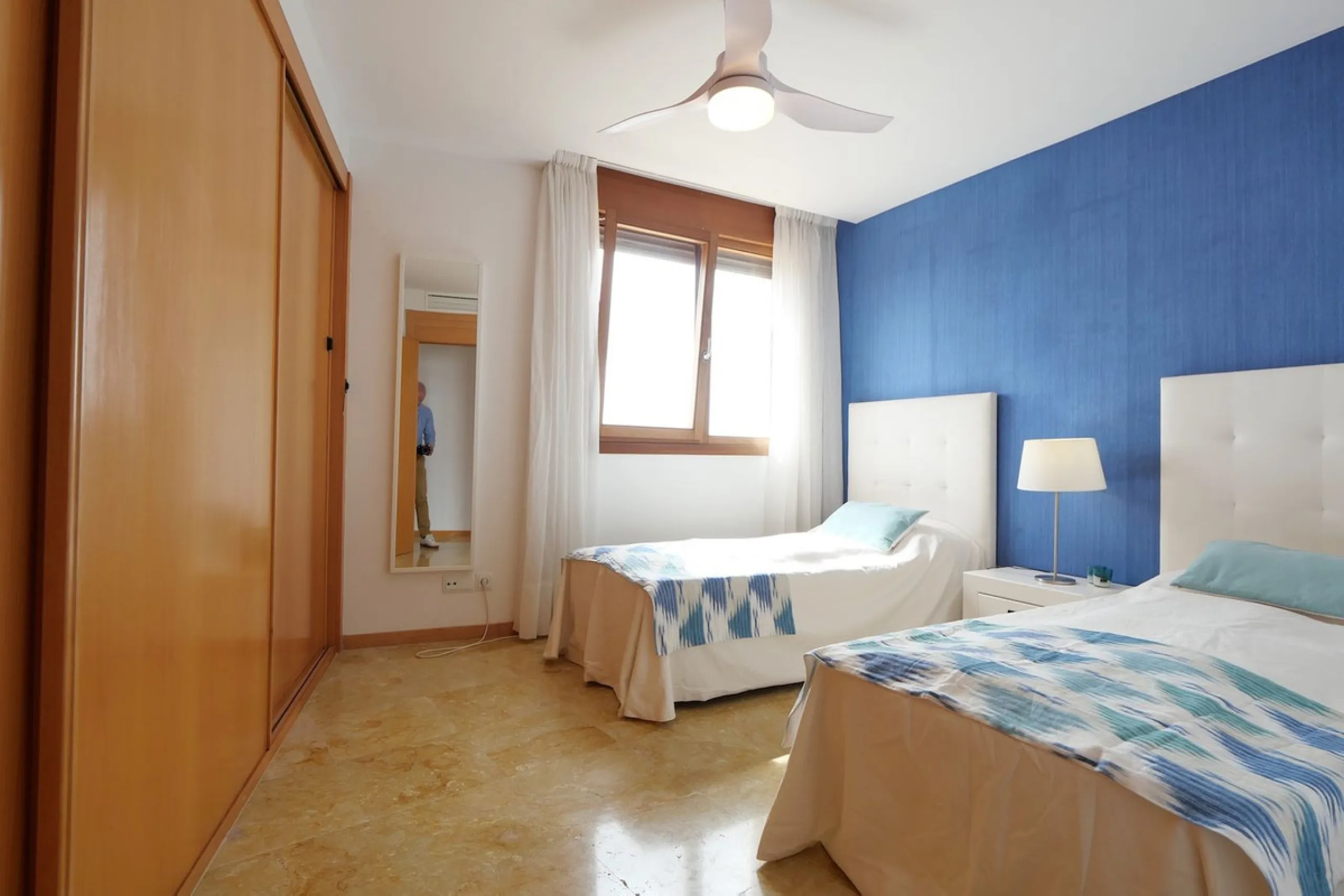 Apartment - Penthouse в продаже в Marbella, Málaga. В доме 3 спален и 3 ванных комнат. Площадь дома 186 м². Площадь участка 43 м²