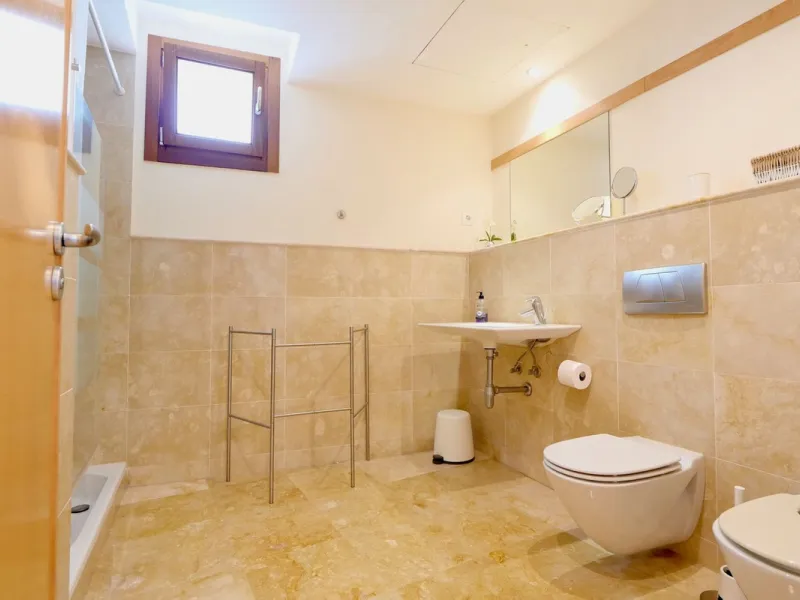 Apartment - Penthouse в продаже в Marbella, Málaga. В доме 3 спален и 3 ванных комнат. Площадь дома 186 м². Площадь участка 43 м²
