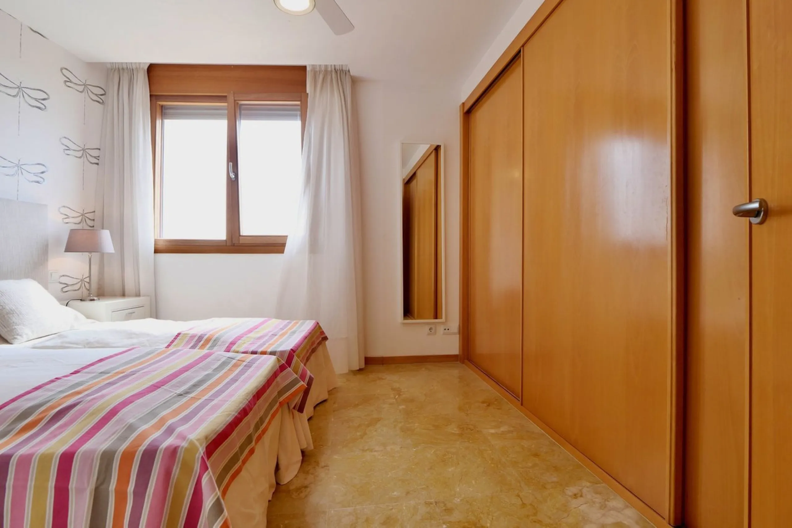 Apartment - Penthouse в продаже в Marbella, Málaga. В доме 3 спален и 3 ванных комнат. Площадь дома 186 м². Площадь участка 43 м²