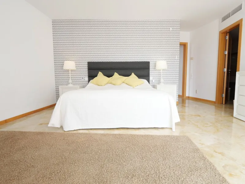 Apartment - Penthouse в продаже в Marbella, Málaga. В доме 3 спален и 3 ванных комнат. Площадь дома 186 м². Площадь участка 43 м²