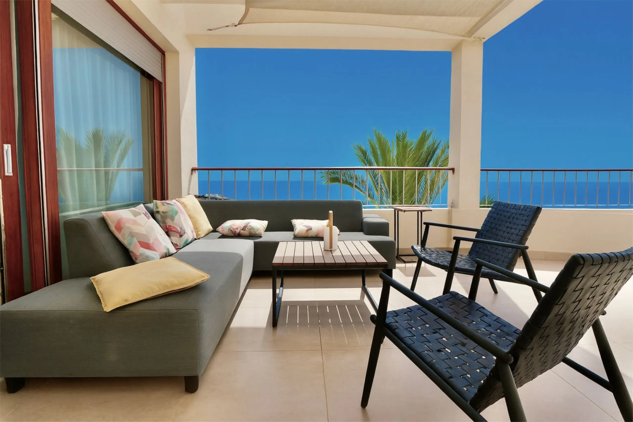 Apartment - Penthouse в продаже в Marbella, Málaga. В доме 3 спален и 3 ванных комнат. Площадь дома 186 м². Площадь участка 43 м²