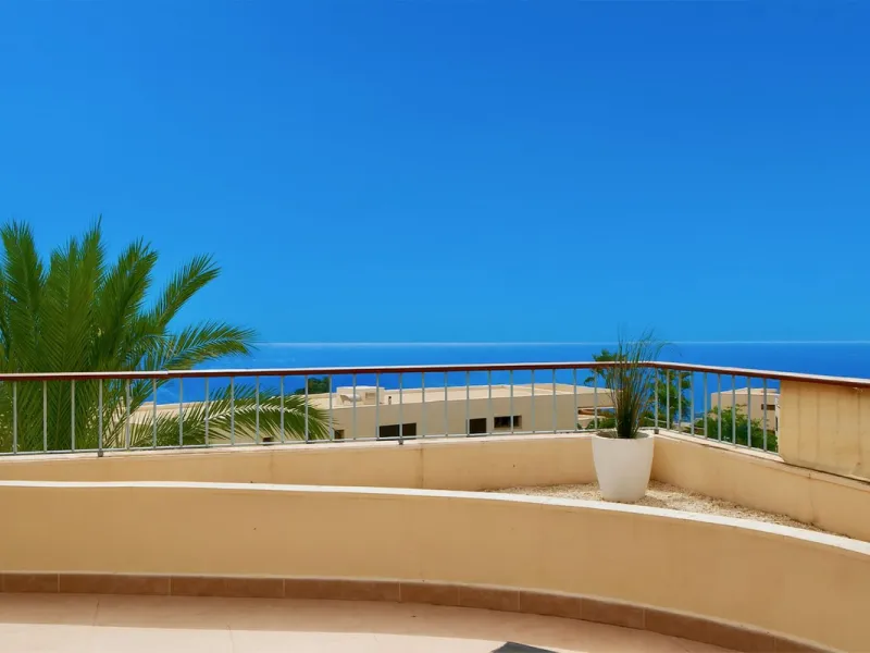 Apartment - Penthouse в продаже в Marbella, Málaga. В доме 3 спален и 3 ванных комнат. Площадь дома 186 м². Площадь участка 43 м²