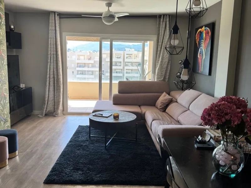 Beautiful apartment For Sale in Albatros! with amazing sea views!