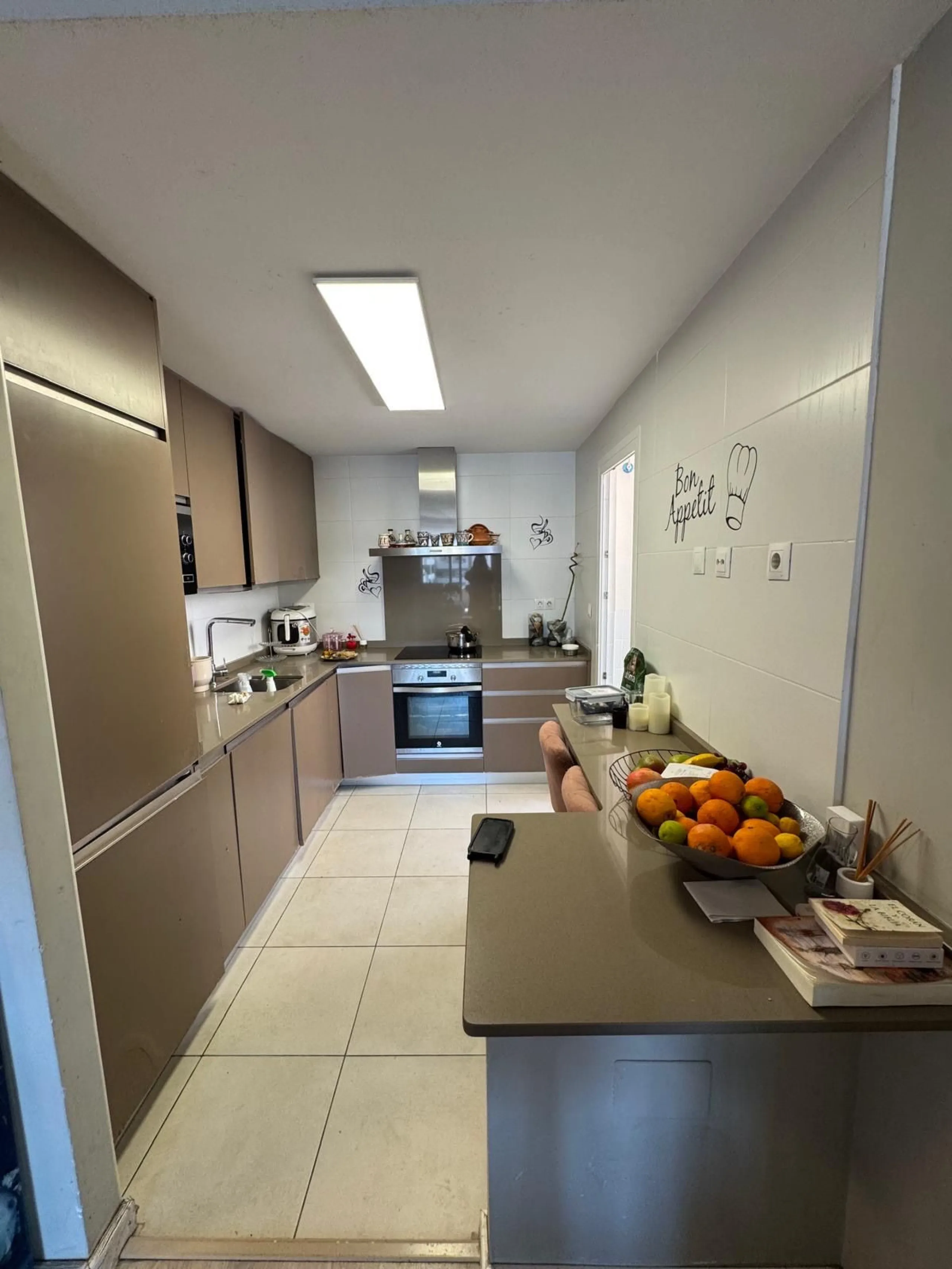 Beautiful apartment For Sale in Albatros! with amazing sea views!