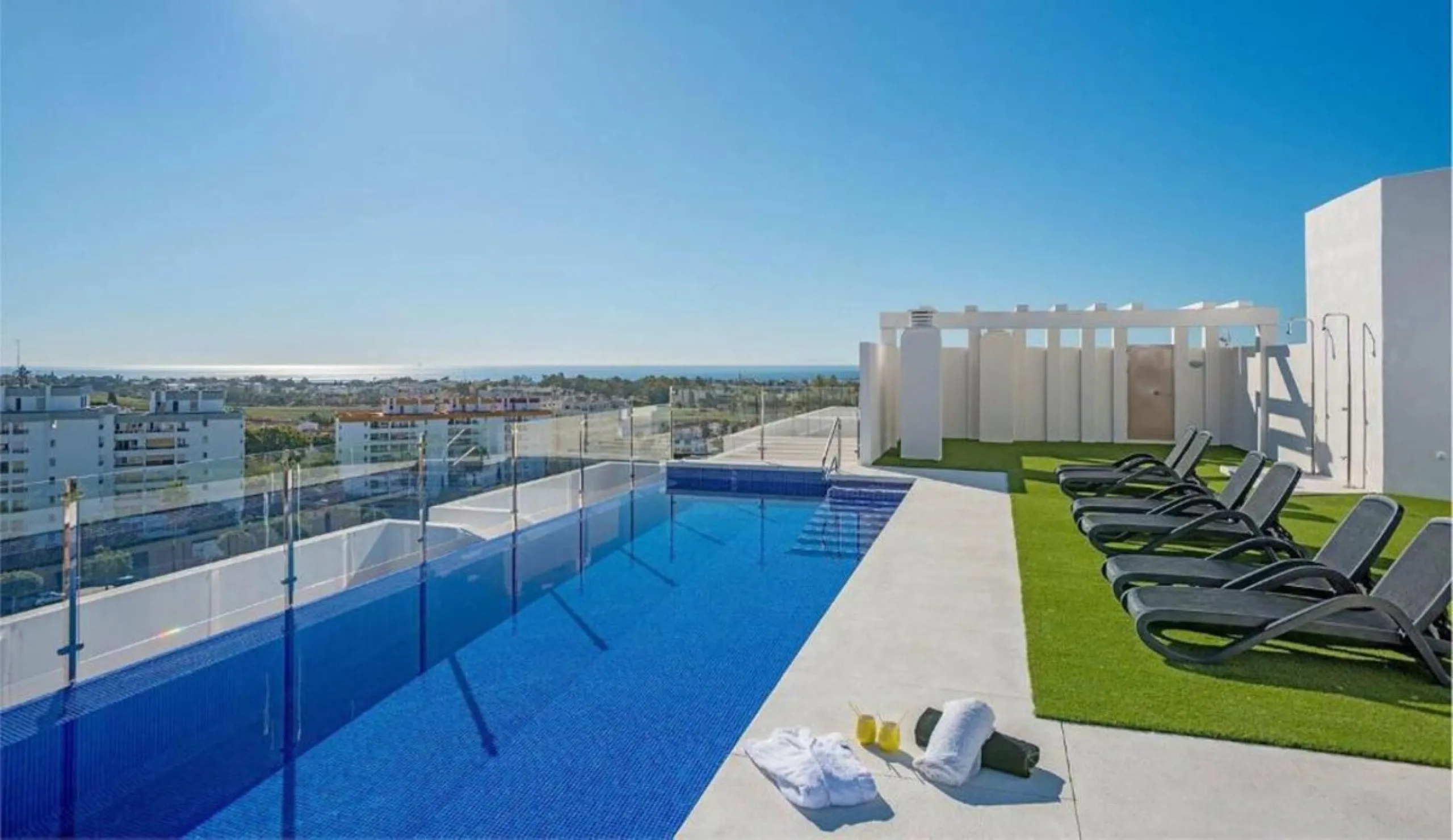 Beautiful apartment For Sale in Albatros! with amazing sea views!