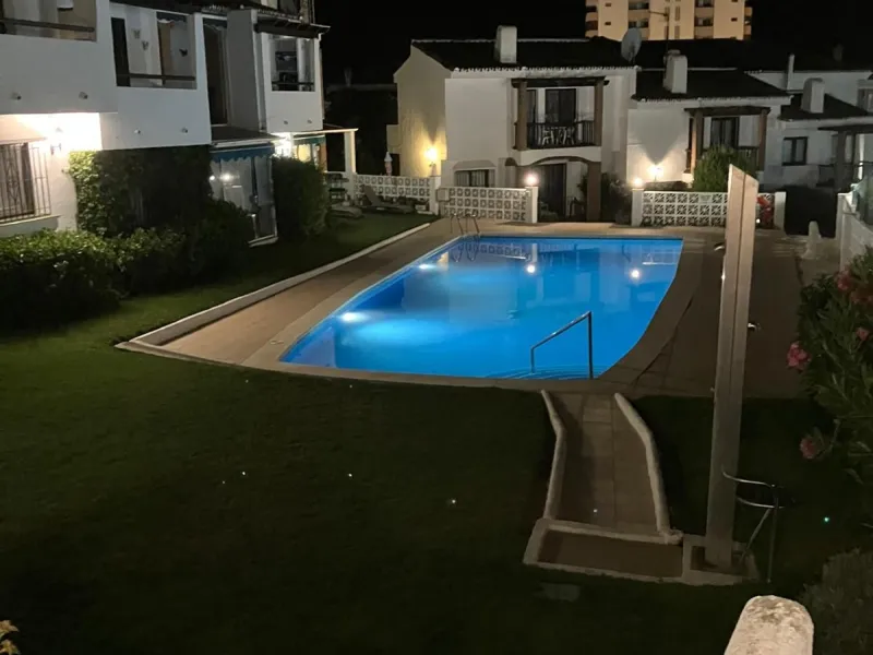 Ground floor garden apartment. Located on Calle Sirius in Riviera (lower part).