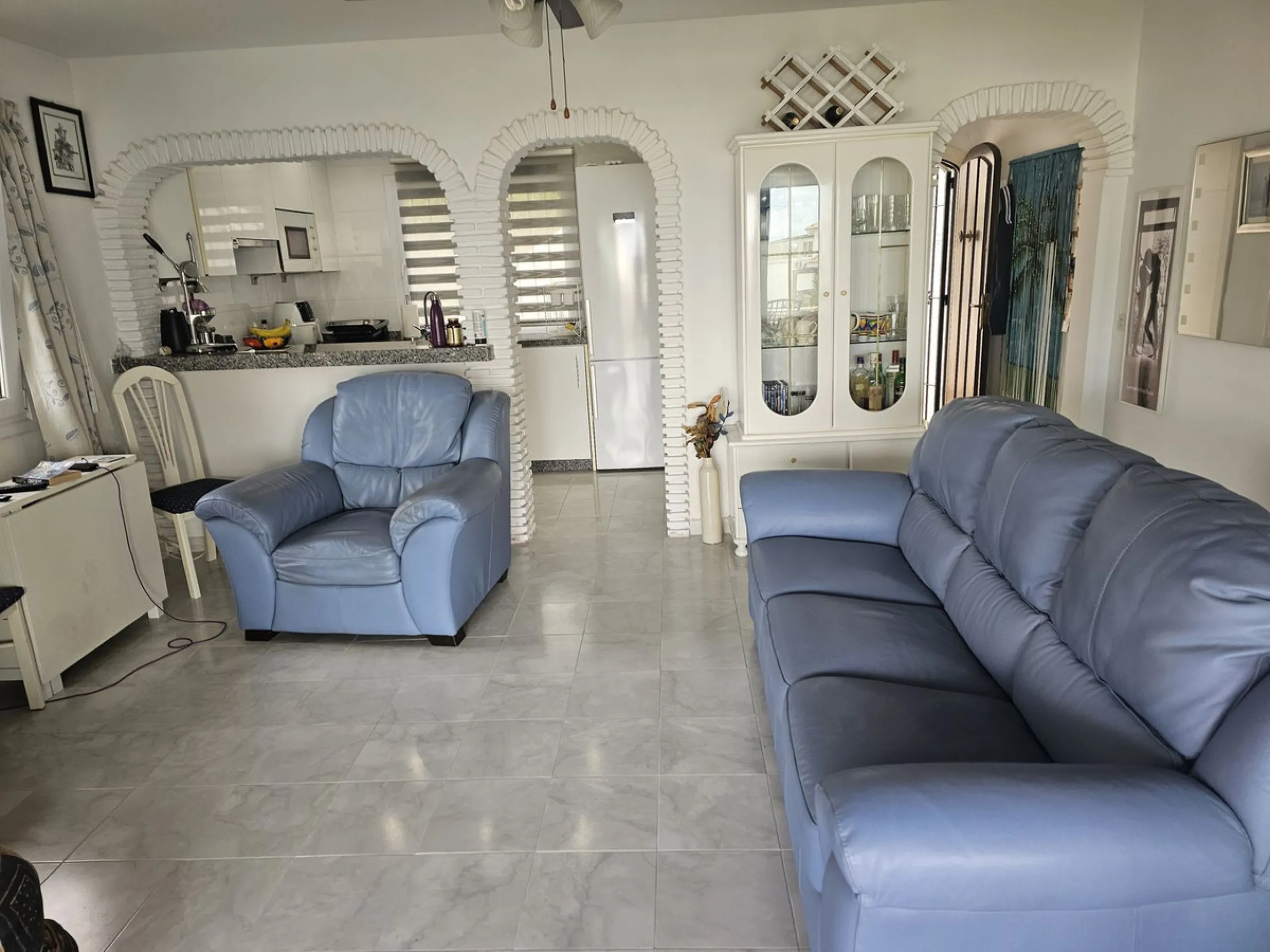 Ground floor garden apartment. Located on Calle Sirius in Riviera (lower part).